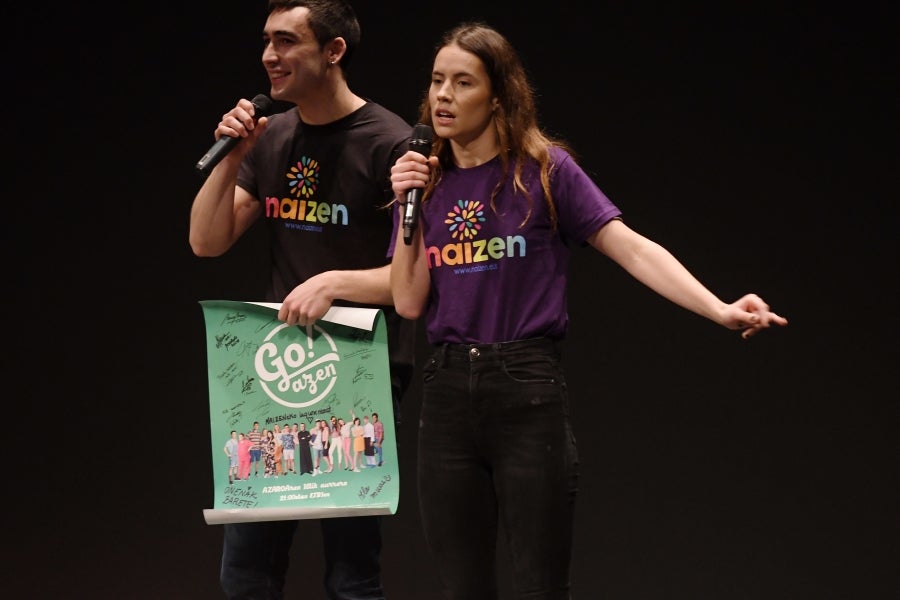 Las alrededor de 100 familias de menores transexuales del País Vasco y Navarra, que hasta ahora han formado parte de la asociación Chrysallis, han presentado este sábado su nueva marca, Naizen, con la que dejan de ser una delegación de la iniciativa nacional y se conforman en entidad independiente.