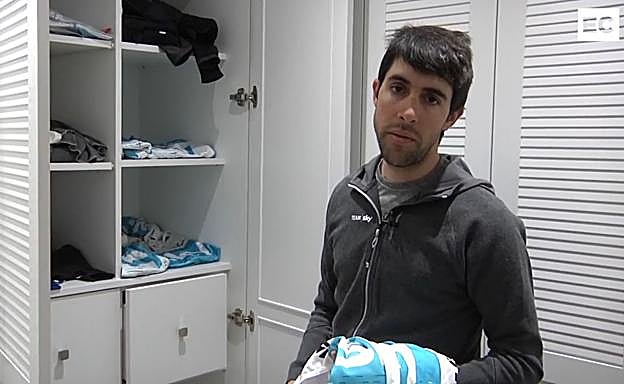 El ciclista del Sky explica con qué ropa sale a entrenar en invierno.