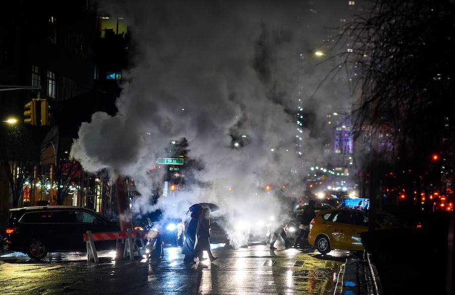 El vórtice polar obliga a cancelar cientos de vuelos y a cerrar autopistas y escuelas