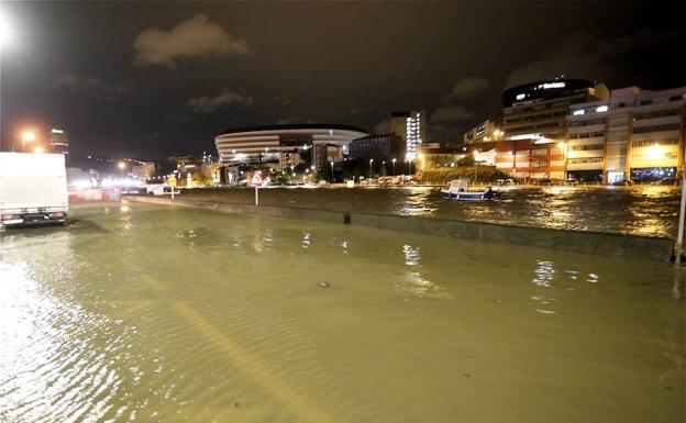 Imágenes de Zorrozaurre inundado el pasado 23 de enero.