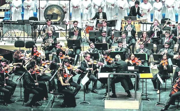 La Orquesta Santa Cecilia interpretará mañana en el Principal obras de Mozart y Beethoven en el inicio del ciclo Grandes Conciertos.