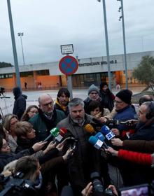 Imagen secundaria 2 - Los presos secesionistas llegan a Madrid tras ocho horas de autobús en celdas individuales