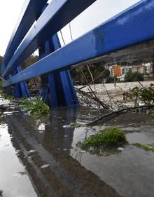 Imagen secundaria 2 - Imágenes del Cadagua a su paso por Alonsotegui.