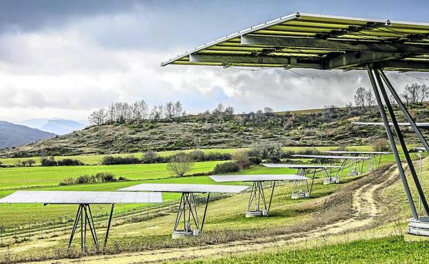 El parque solar de Valle de Arana produce al año la energía equivalente al consumo medio anual de 150 viviendas.