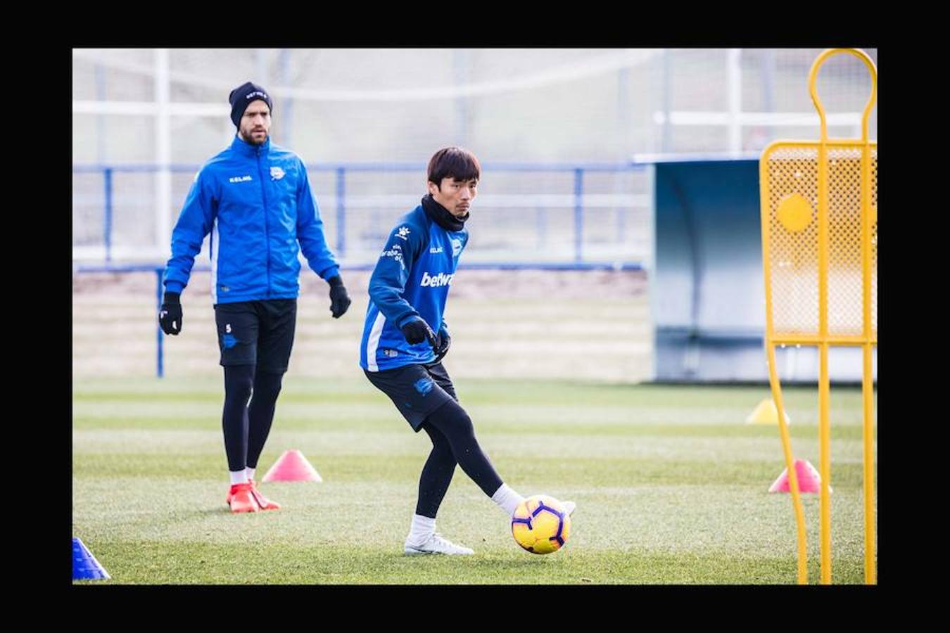 Fotos: Las caras nuevas del Alavés en el entrenamiento