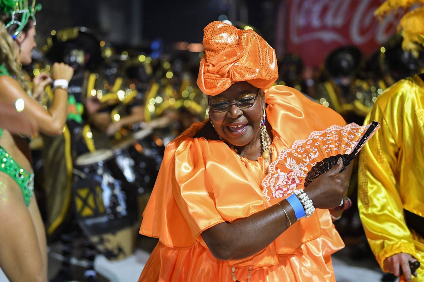 El Carnaval uruguayo es conocido entre otras cosas por los bateristas y bailarines que forman parte de un grupo conocido como «comparsa», donde compiten tocando y bailando al ritmo de la música tradicional «candombe», en Montevideo.