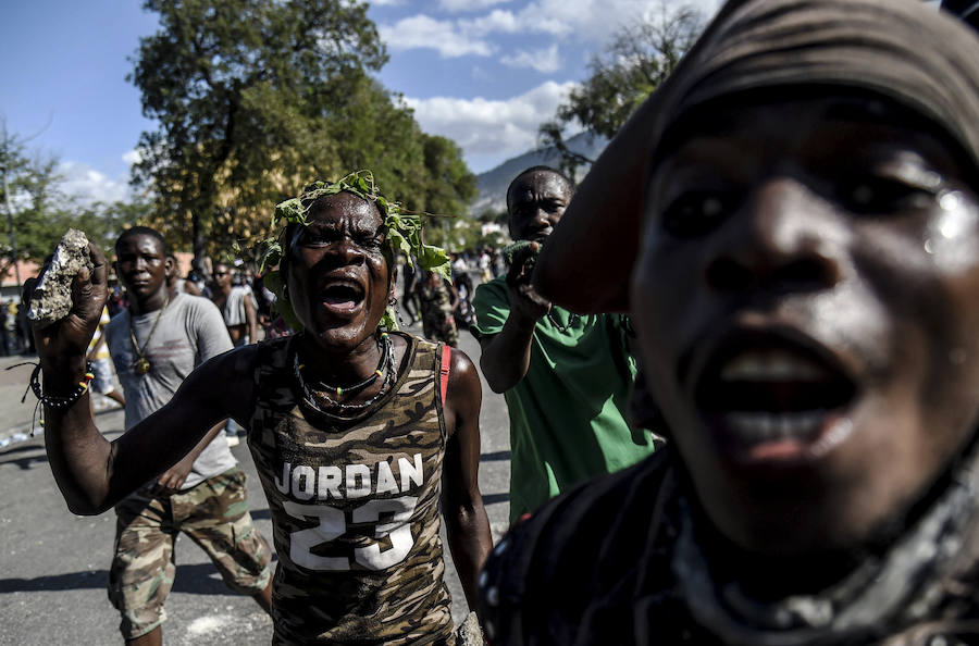 Puerto Príncipe protagonizó este miércoles importantes altercados entre consignas contra Jovenel Moise. Hay al menos nueve muertos