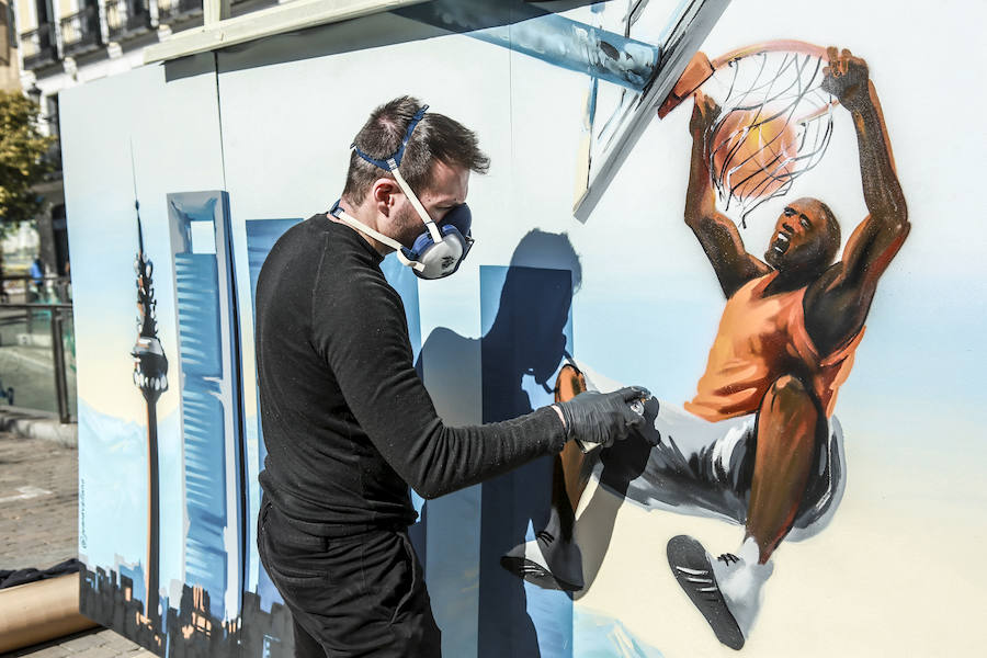 Los hinchas azulgranas y los de otras aficiones se han dejado ver este viernes por el centro de Madrid