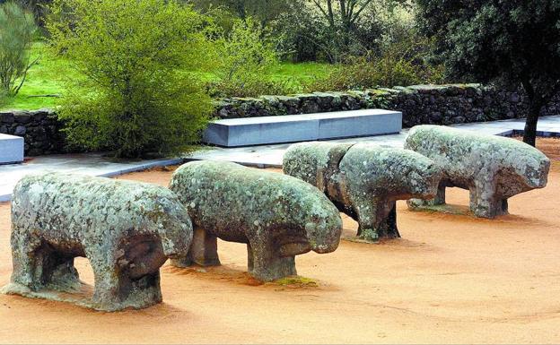 Los famosos Toros de Guisando.