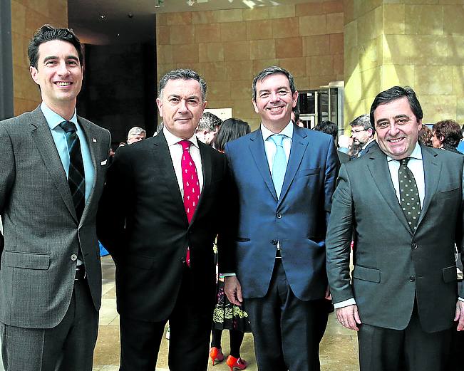 Xabier Ochandiano, José Ángel Corres, Francisco Arteche y Juan Carlos Matellanes.