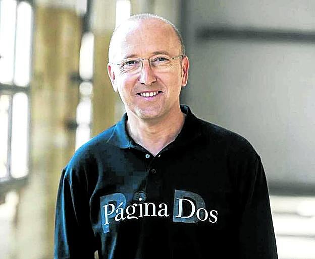 Óscar López presenta en La2 el programa de libros 'Página Dos'.