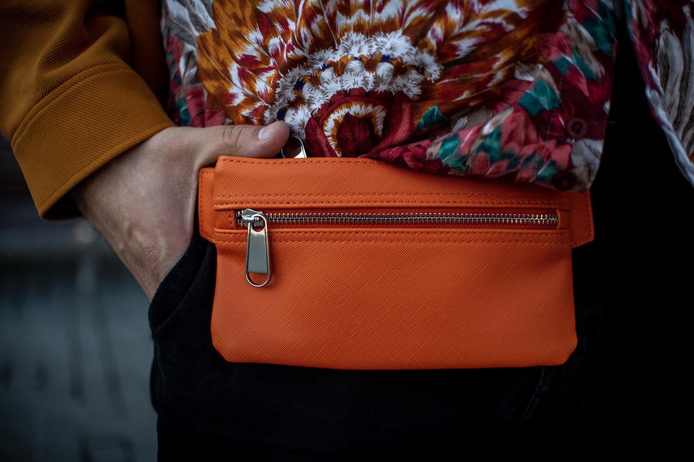 Unai Ochoa de Aizpuru (profesor de moda, 28 años) no le gusta que le encasillen como 'hipster', porque cada día lleva «un estilo diferente».