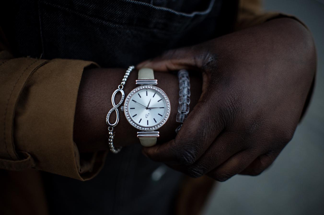 Bousso Dieng (estudiante de Comunicación Audiovisual y Publicidad, 21 años) define su estilo como «mitad africano, mitad vasco».