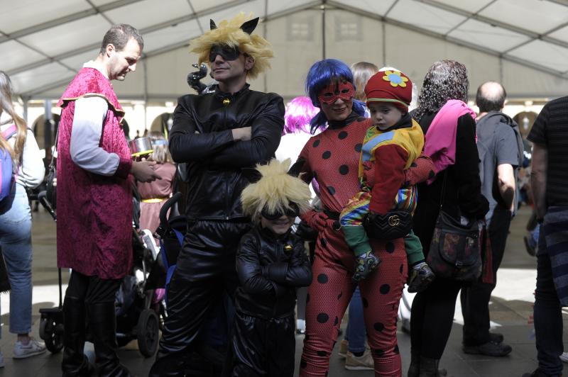 Las mejores imágenes de la jornada del sábado en la villa