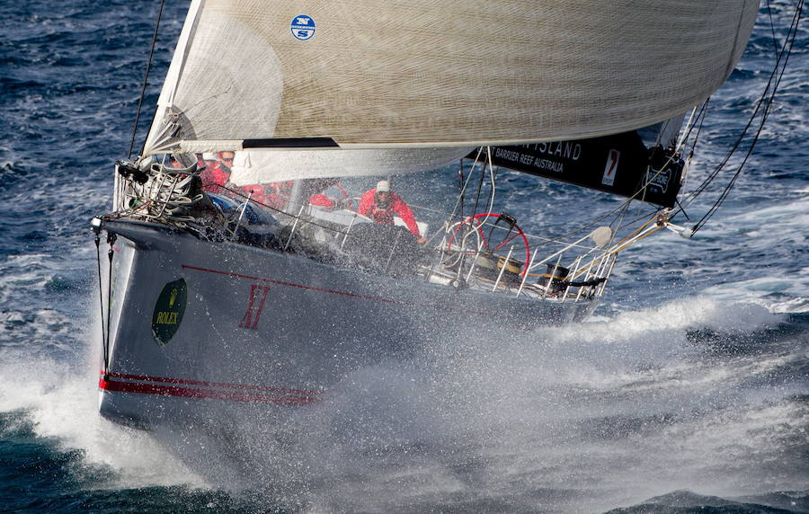 Vista del barco australiano 'Wild Oats XI', durante la 66ª edición de la mítica regata Sydney-Hobart, Tasmania, Australia.