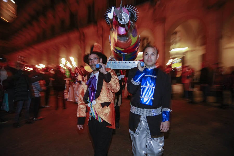 Fotos: El entierro de la sardina pone fin al carnaval vitoriano
