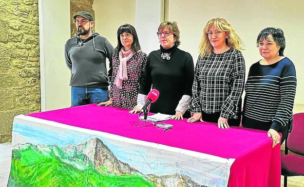 Integrantes de la plataforma presentada en Laguardia. 