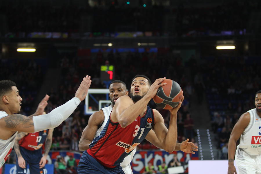 Fotos: Las mejores imáganes del Baskonia - Buducnost de la Euroliga