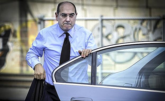 La dimisión de un consejero honrado