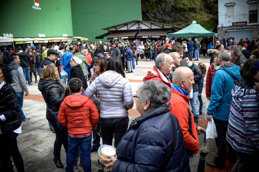 Concurso de perros, agricultura ecológica y talos en la tradicional cita de la localidad de la Margen Izquierda
