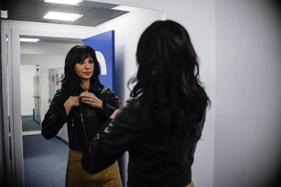 Bizkaia Dmoda se 'cuela' en el vestidor de la tele de la presentadora del 'Teleberri'