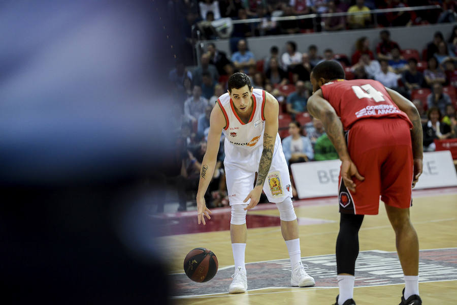 Fotos: Las mejores imágenes del Zaragoza - Baskonia