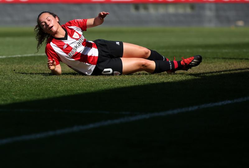 Fotos: Las rojiblancas caen por sorpresa en su estadio ante el conjunto perico