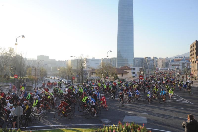 Los participantes de esta mítica prueba han tomado la salida a las 8 de la mañana y pueden completar hasta tres recorridos distintos.