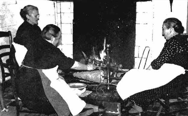 Mujeres de Valcarlos preparando katalabrox (culturanavarra.es).