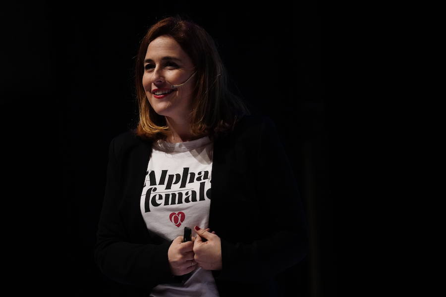 Ami Bondia, experta en transformación digital y marca personal. Doctora en Periodismo.