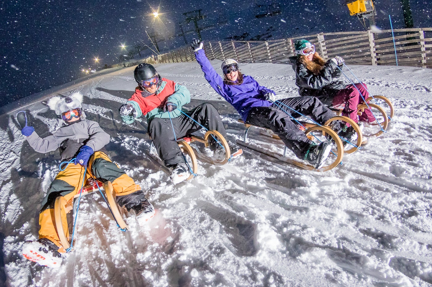 El tobogganing es una de las actividades más divertidas en las pistas aragonesas