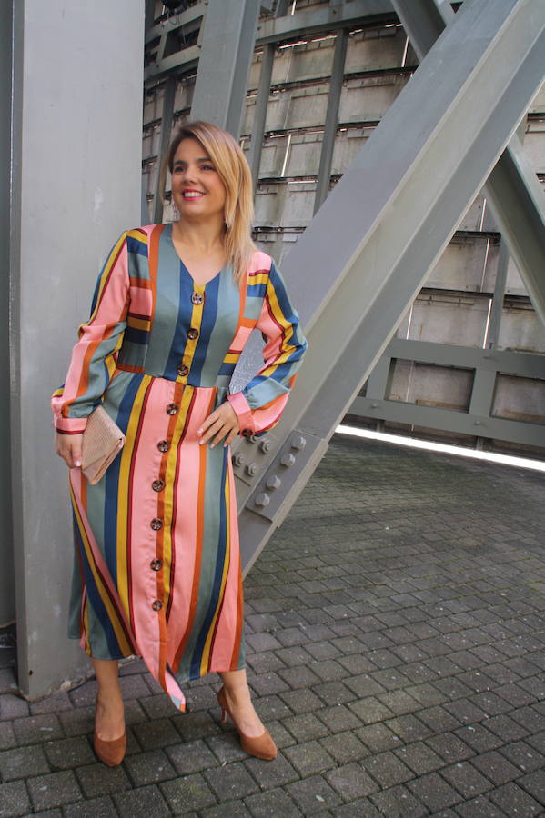 Un vestido coral a rayas, ¿sí o no?