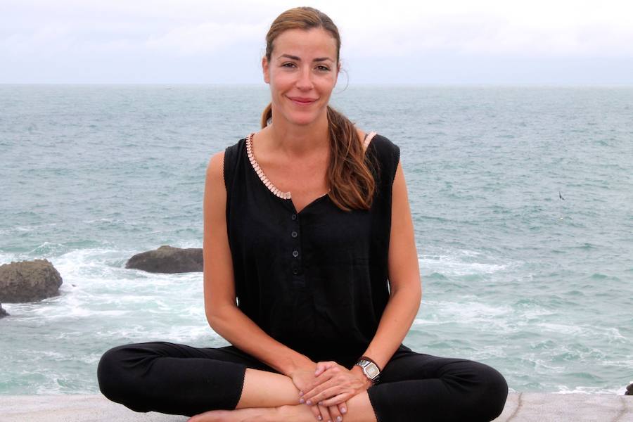 La exmodelo bilbaína, reconvertida en empresaria de éxito, es feliz el día que no tiene que maquillarse ni peinarse, le «espanta» ir de compras y nunca se pondría un vaquero roto