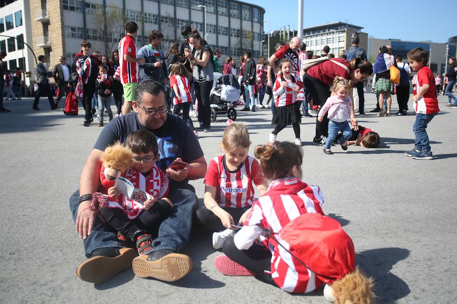 La hinchada rojiblanca ha acudido al choque contra Levante