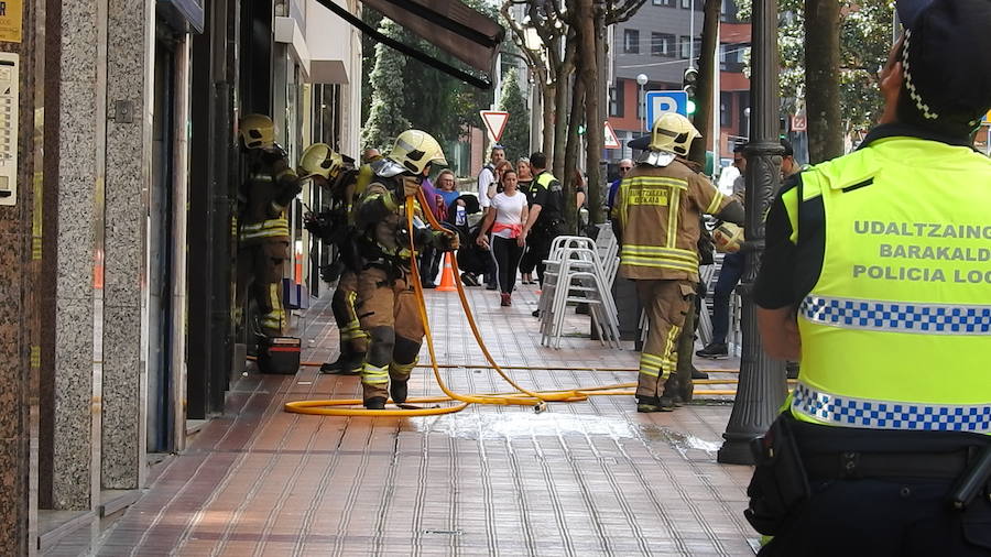 Cuatro personas han sido atendidas por inhalación de humo