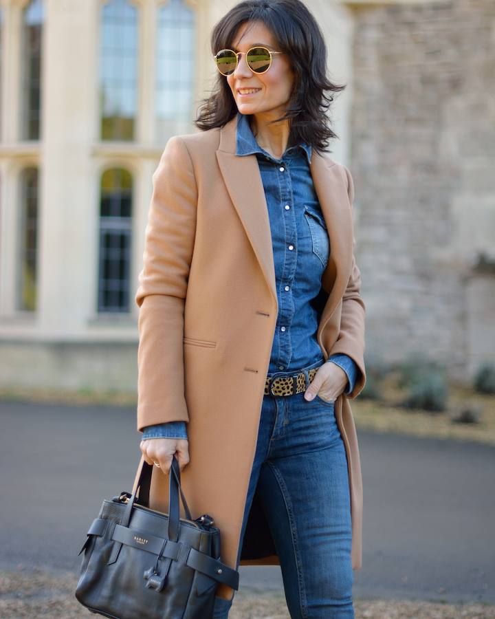 Esta getxotarra ha hecho de su cuenta de Instagram un espejo del estilo vizcaíno en el que se miran cada vez más mujeres de Reino Unido