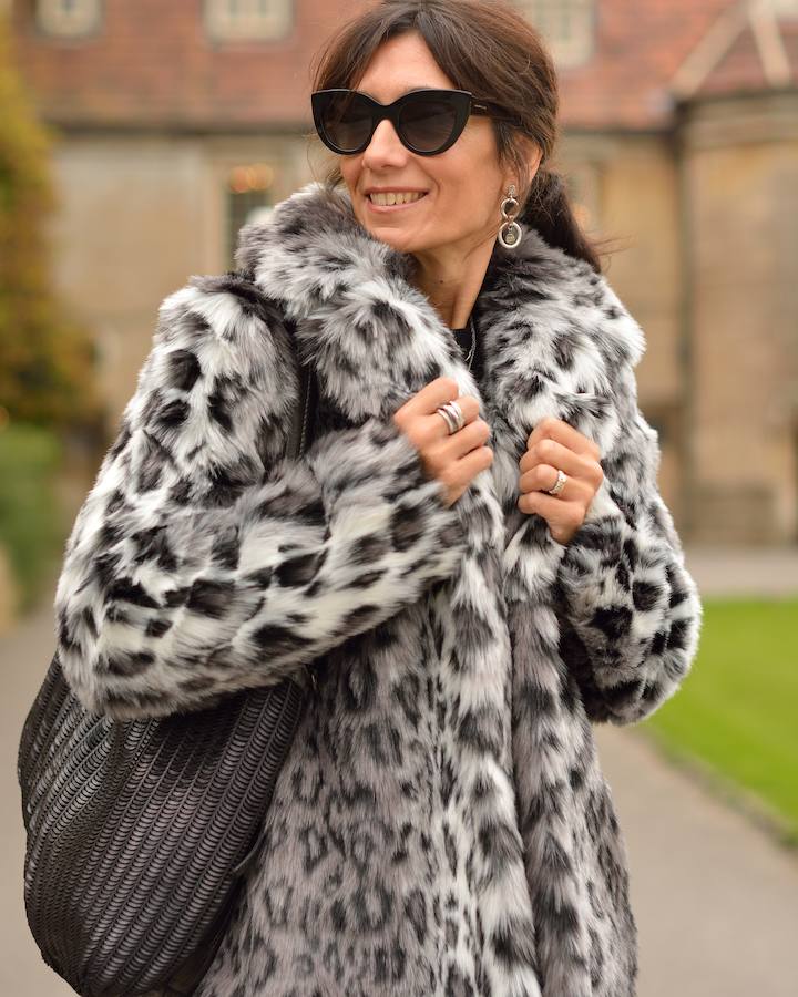 Esta getxotarra ha hecho de su cuenta de Instagram un espejo del estilo vizcaíno en el que se miran cada vez más mujeres de Reino Unido