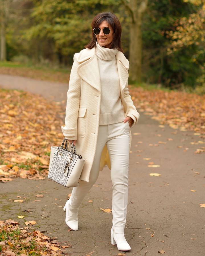 Esta getxotarra ha hecho de su cuenta de Instagram un espejo del estilo vizcaíno en el que se miran cada vez más mujeres de Reino Unido