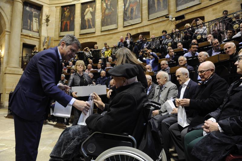 Fueron los que hace cuatro décadas lideraron los primeros ayuntamientos d ela democracia y hoy han vuelto a la actualidad política para recibir los agradecimientos por su labor