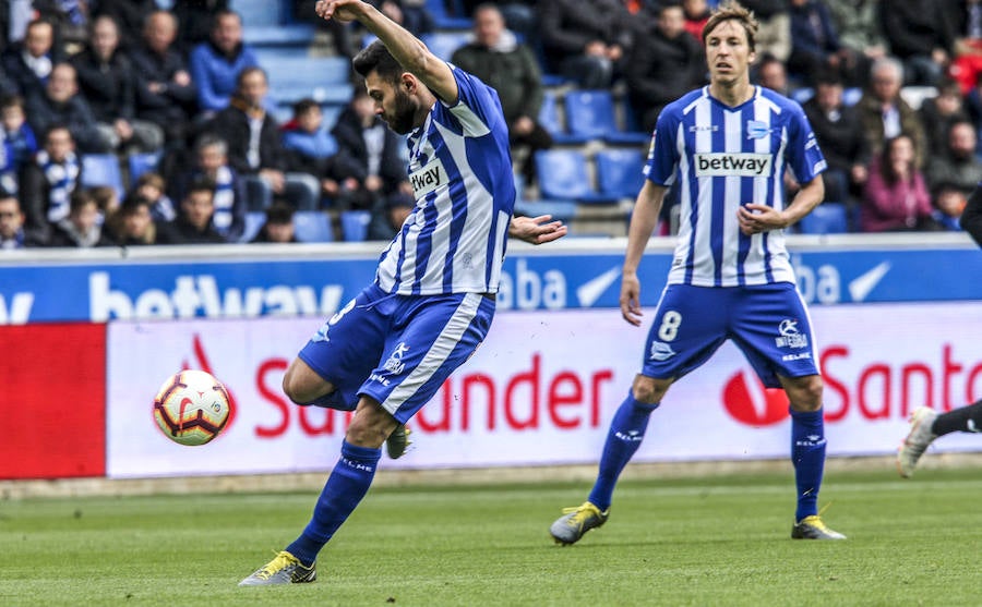 Imágenes correspondientes al partido de LaLiga Santander 2018-2019 disputado en el estadio de Mendizorroza