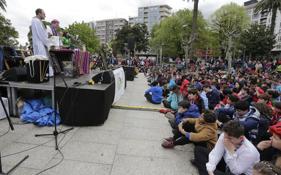 Fotos: Las imágenes de la fiesta de los scauts en Santurtzi