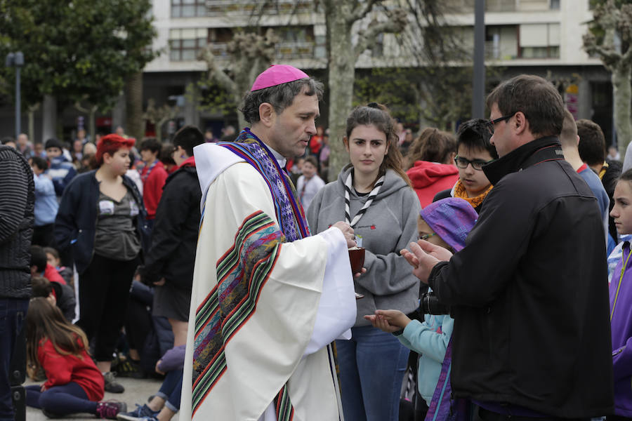 Fotos: Las imágenes de la fiesta de los scauts en Santurtzi
