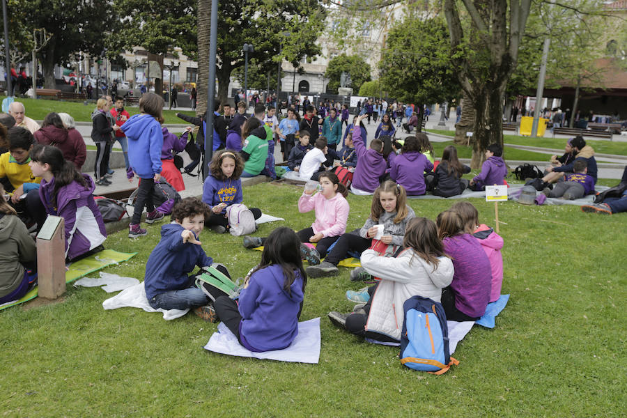 Fotos: Las imágenes de la fiesta de los scauts en Santurtzi