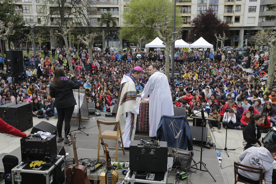 Fotos: Las imágenes de la fiesta de los scauts en Santurtzi