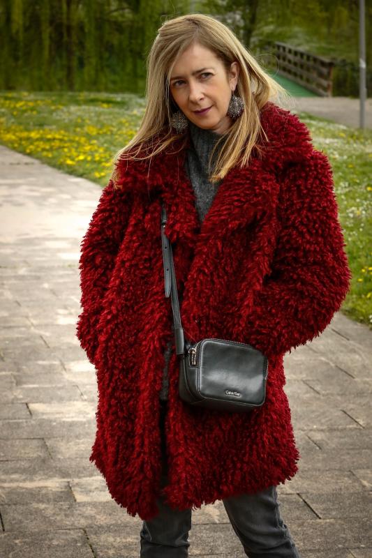 Marijose es dependienta en una tienda de ropa y le encanta la moda. “Suelo vestir casual pero con toques de lo que se lleva cada temporada”.