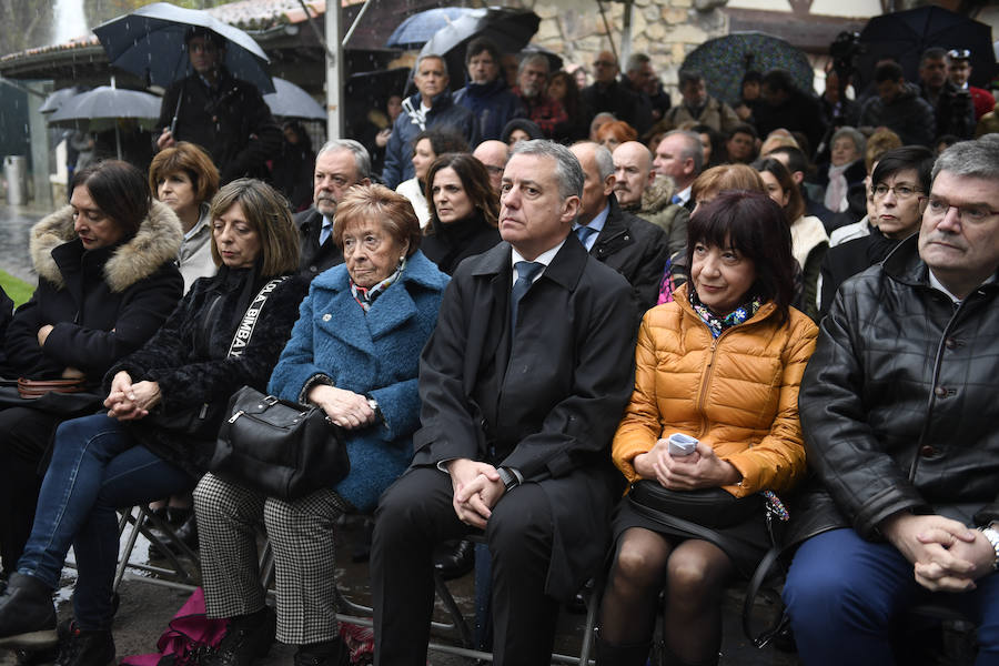 Urkullu ha presidido el reconocimiento a Fermín Monasterio, un taxista que fue asesinado el 9 de abril de 1969. Fue la primera víctima civil de la banda terrorista