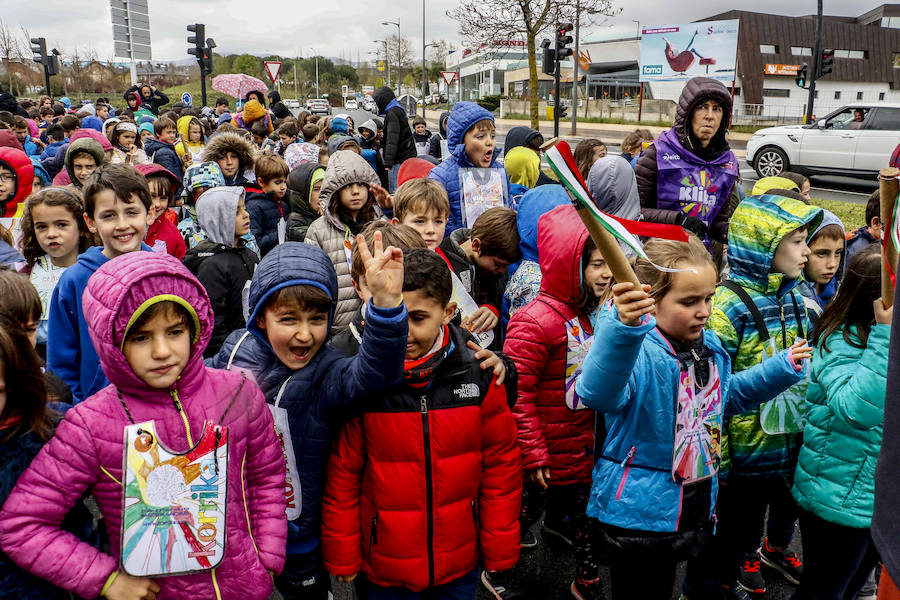 Fotos: La Korrika Txiki llega a Vitoria