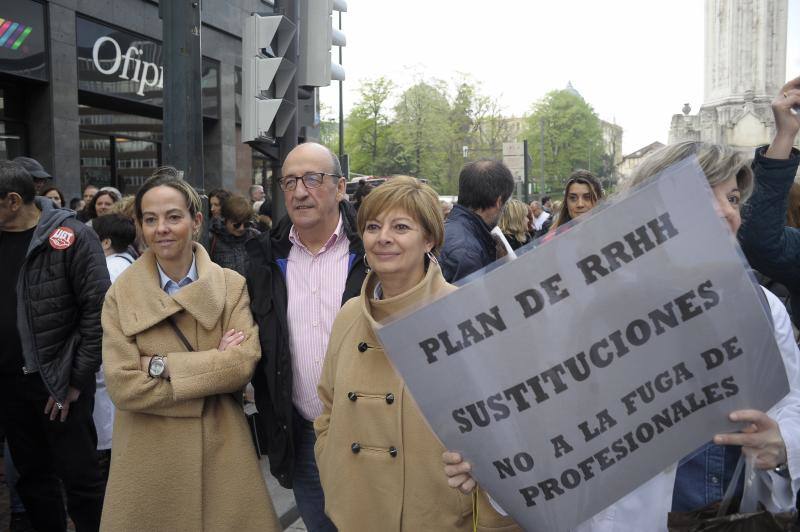 Un millar de profesionales sanitarios reclaman reforzar las plantillas para hacer frente a la «presión asistencial» que sufren los centros de salud de Osakidetza