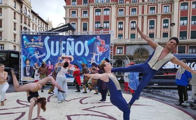 La Herriko Plaza acogió ayer una exhibición para presentar el evento.