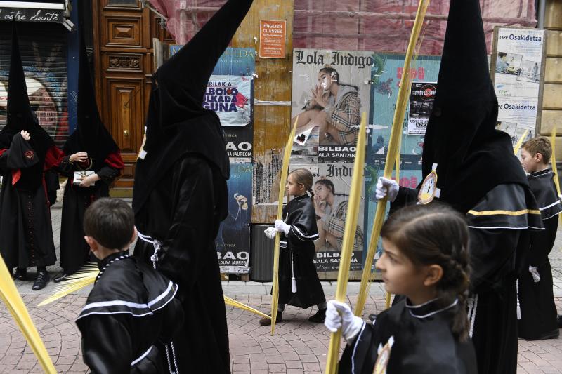 El tiempo ha animado a los bilbaínos a acudir a una de las cuatro grandes de Semana Santa